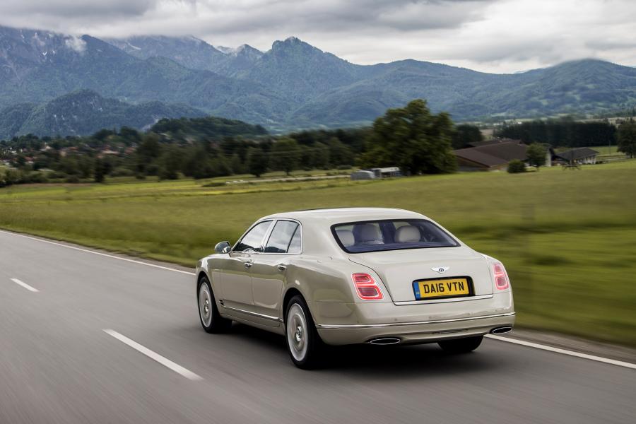 Bentley Mulsanne 2016 года  (фото 5 из 33)